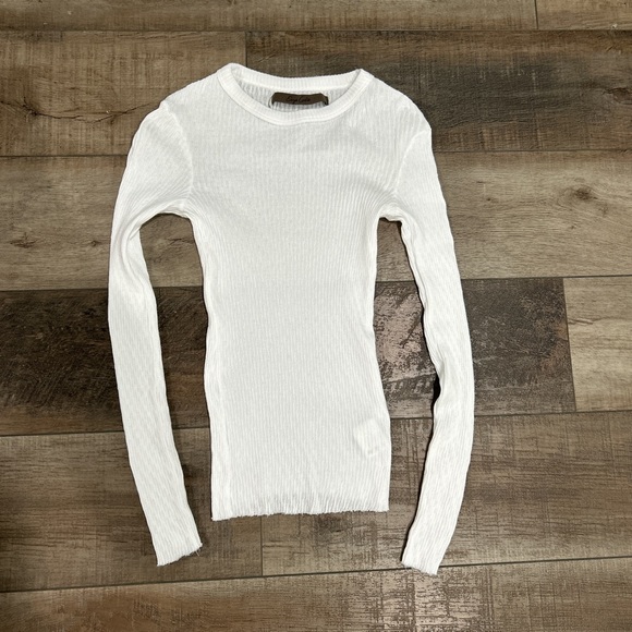 Brand New Enza Costa pointelle knit long sleeve crew neck top - Picture 4 of 6